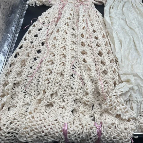 VTG CHRISTENING HANDMADE Off WHITE CROCHET GOWN DRESS BABY Bonnet Booties Slip - Picture 9 of 9